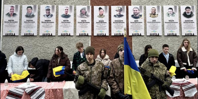 У Косові увічнили пам’ять одинадцятьох полеглих воїнів ЗСУ